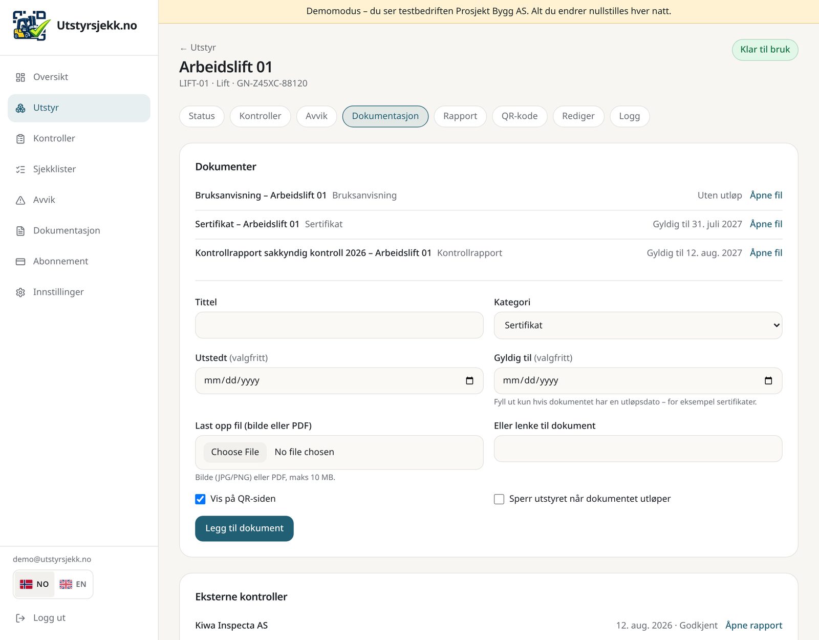 Dokumentfanen på en lift med opplastede sertifikater